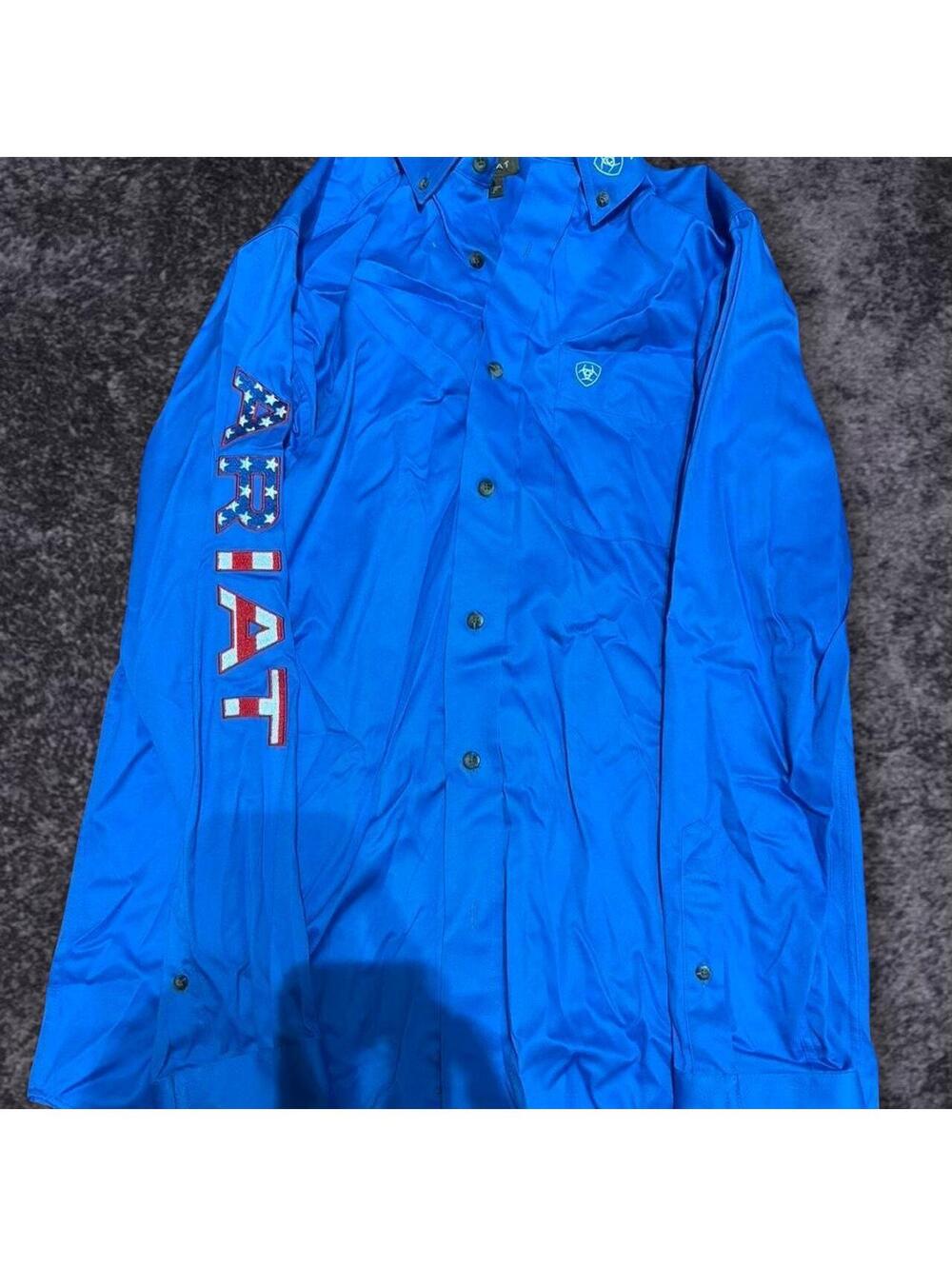 Blue Ariat rodeo long sleeve 🤠💙